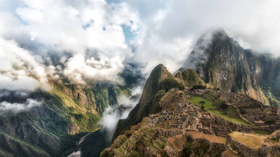 Around the World: A Luxury Tour By Private Jet – February 17, 2026