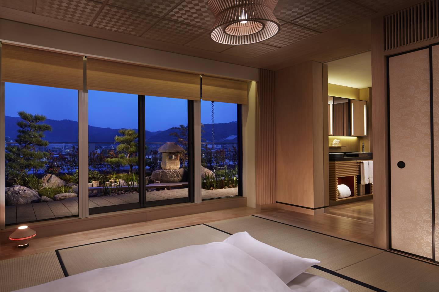Ritz Carlton Kyoto bedroom