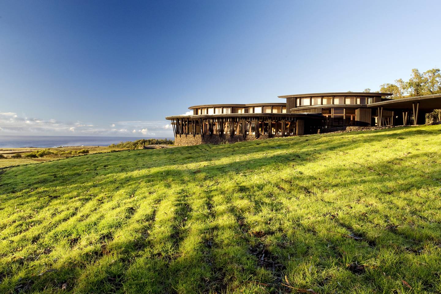 Explora Rapa Nui Easter Island